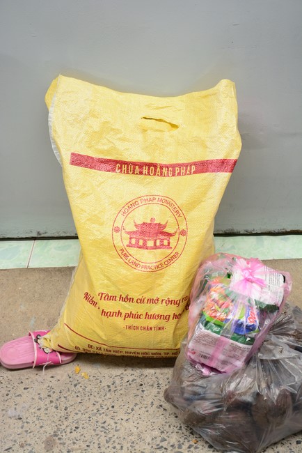 Continuing to support people in need in the Covid-19 pandemic of Hoang Phap Pagoda (series 2)